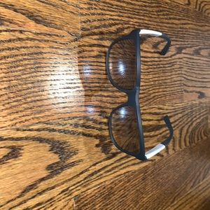 Mens Gucci sunglasses (on sale)